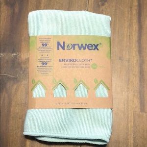Green Norwex enviro cloth